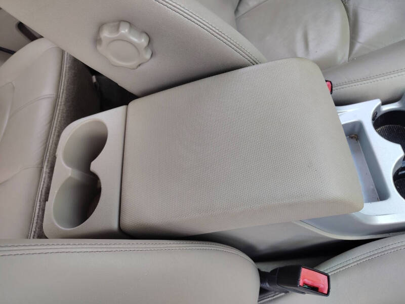 2010 Mercury Mariner Premier I4