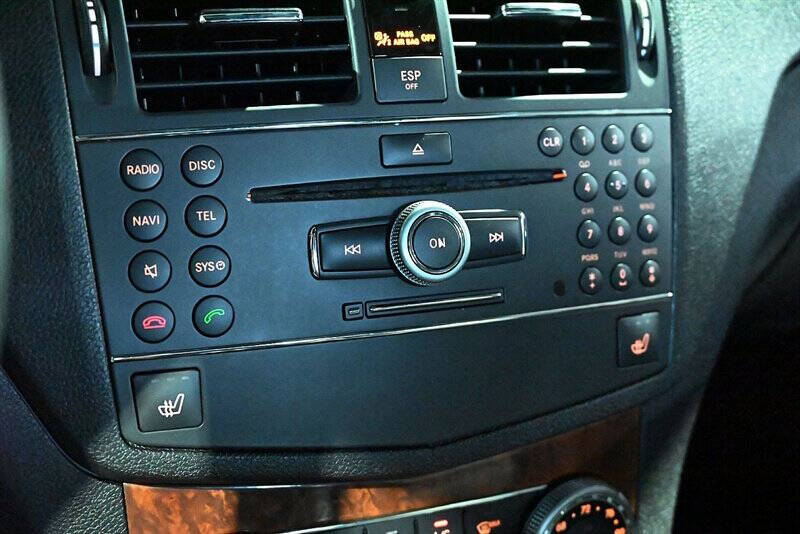 2009 Mercedes-Benz C-Class 48