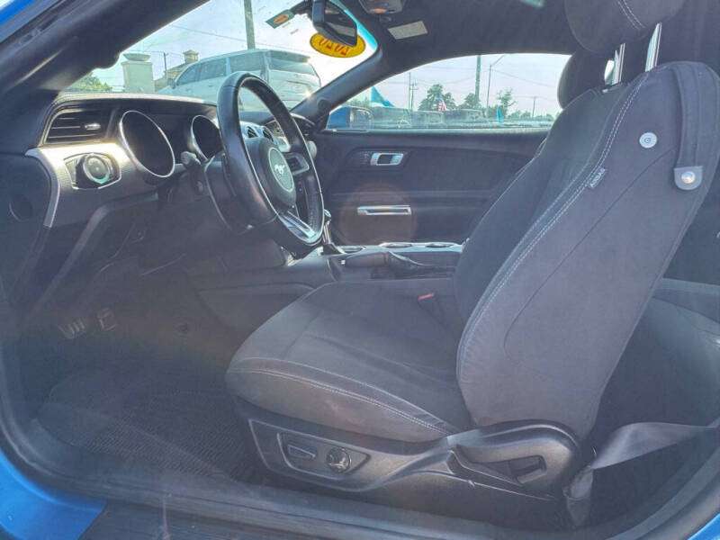 2020 Ford Mustang
