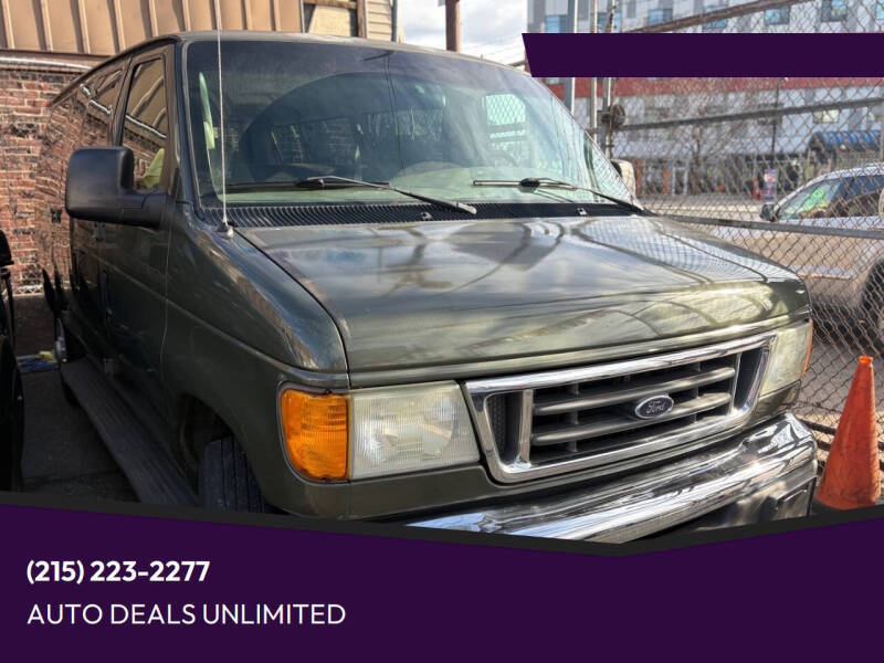 2004 Ford Econoline Wagon XL's photo