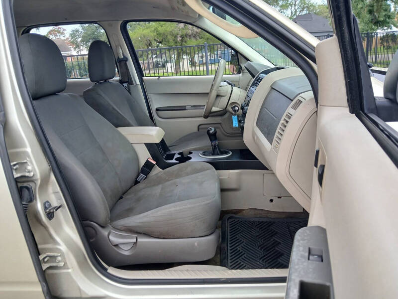 2011 Ford Escape XLS