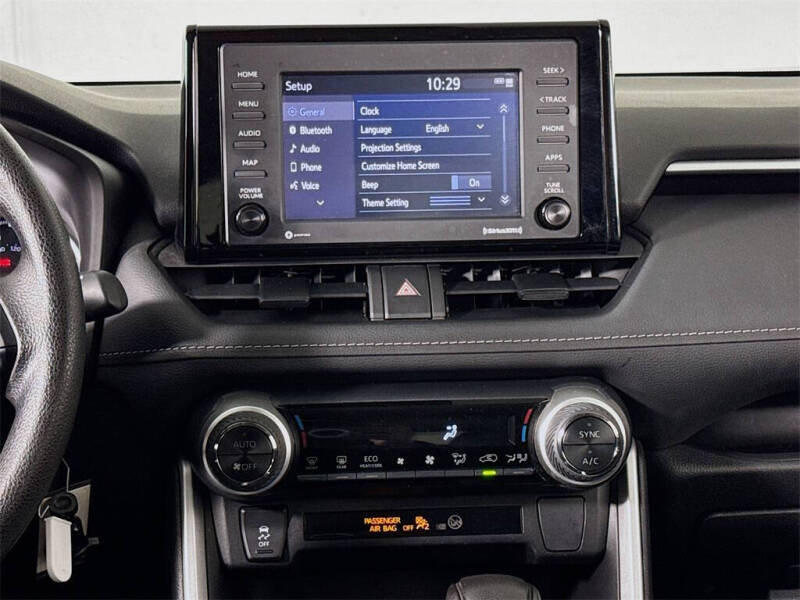 2022 Toyota RAV4 Hybrid LE