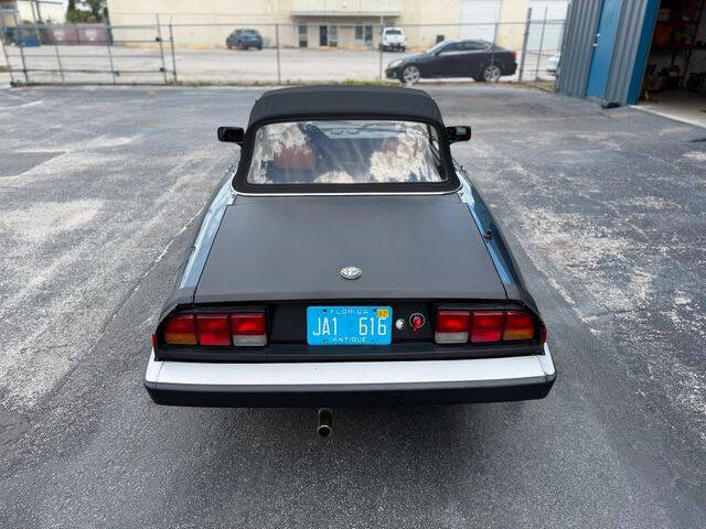 1988 Alfa Romeo Spider Veloce