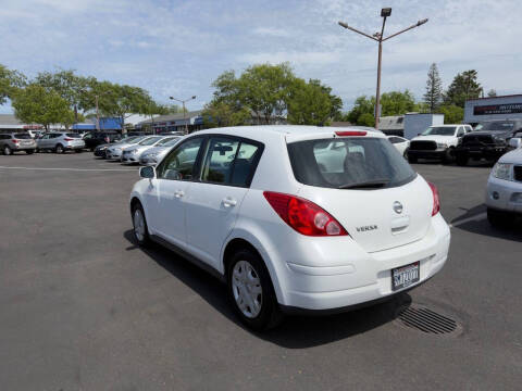 2012 Nissan Versa 1.8 S