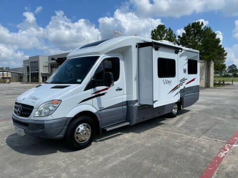 2011 Winnebago View 24G, Diesel. 2 Slides