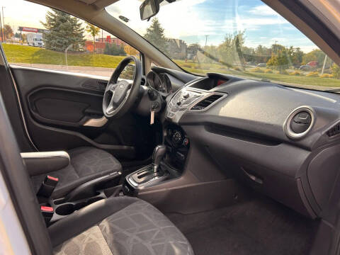 2012 Ford Fiesta SE