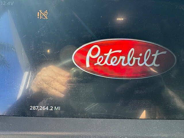 2024 Peterbilt 579