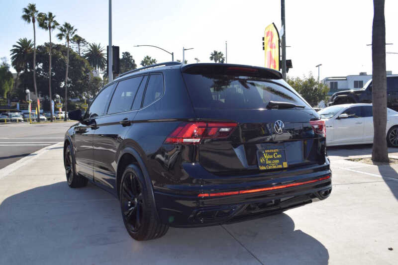 2023 Volkswagen Tiguan SE R-Line Black