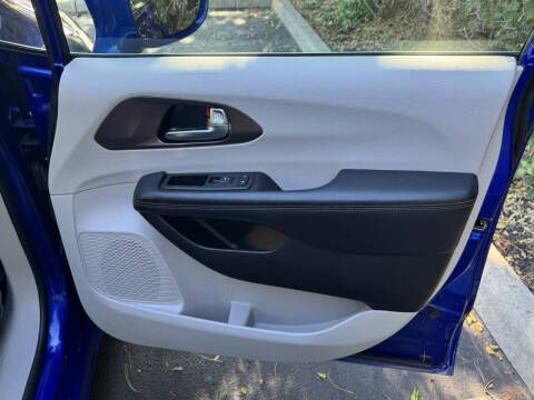 2019 Chrysler Pacifica Touring L