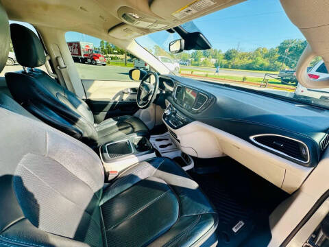2021 Chrysler Pacifica Touring L