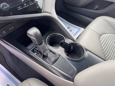 2018 Toyota Camry SE