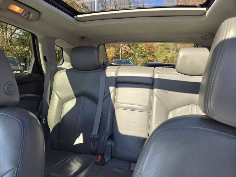 2011 Cadillac SRX Performance Collection