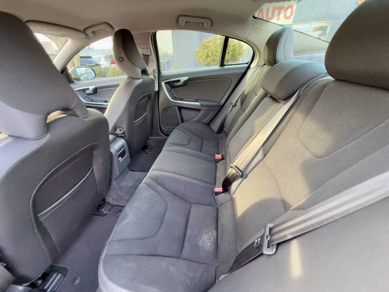 2013 Volvo S60 T5
