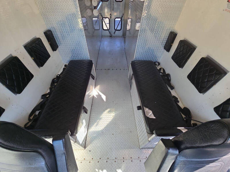 1992 Ford Stripped Chassis