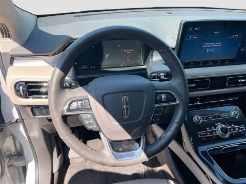 2022 Lincoln Nautilus Standard