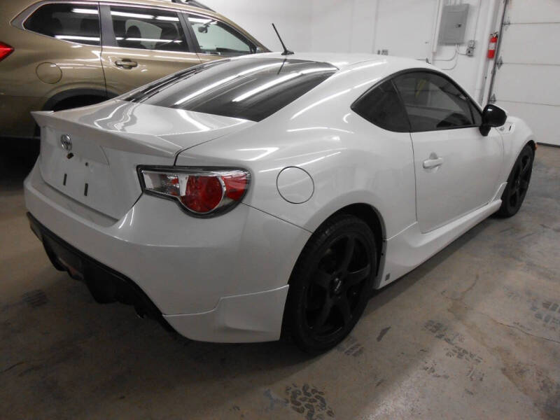 2013 Scion FR-S