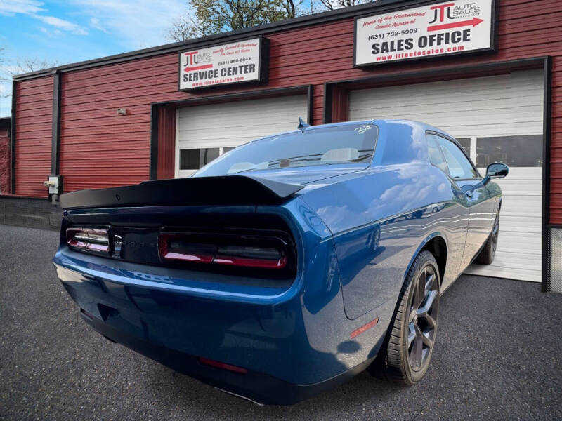 2020 Dodge Challenger SXT