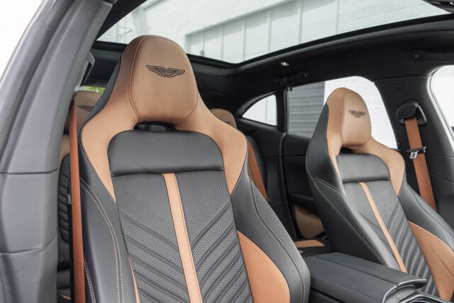 2023 Aston Martin DBX 42