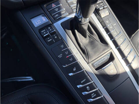 2020 Porsche Macan