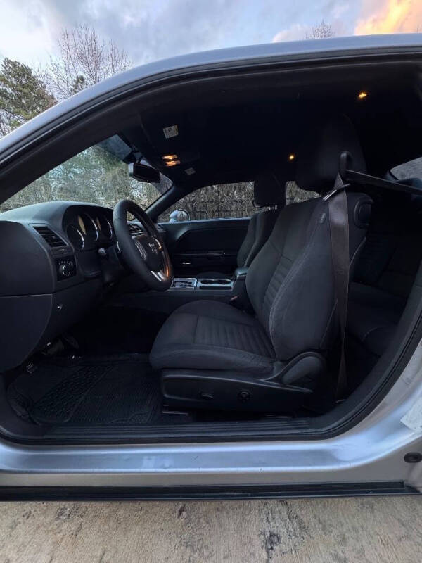 2013 Dodge Challenger SXT