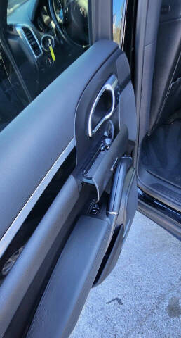 2014 Porsche Cayenne Platinum