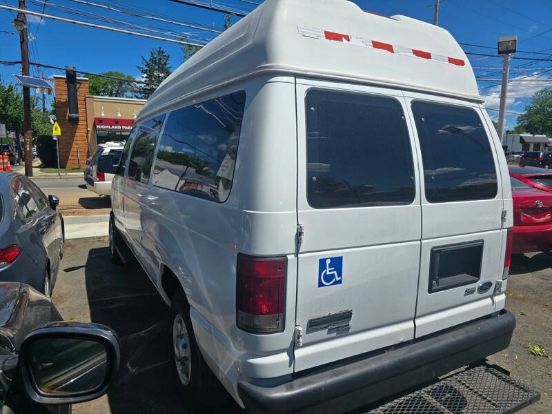 2012 Ford E-Series