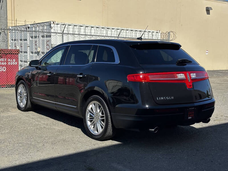 2016 Lincoln MKT EcoBoost