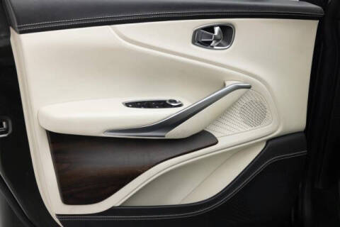 2021 Aston Martin DBX