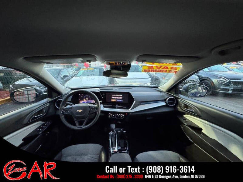 2024 Chevrolet Trax LT