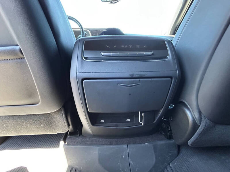 2023 Cadillac Escalade Sport