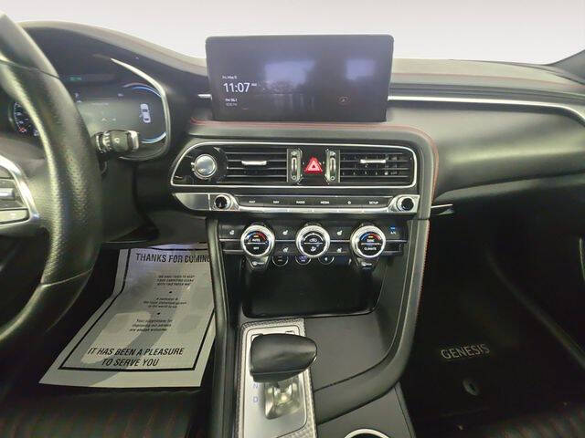 2022 Genesis G70