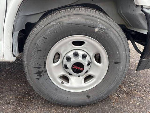 2025 GMC Savana 2500