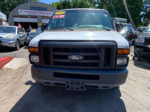 2012 Ford E-Series E-350 SD XL