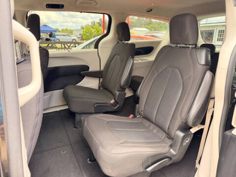2020 Chrysler Pacifica Touring