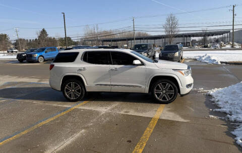 2017 GMC Acadia Denali