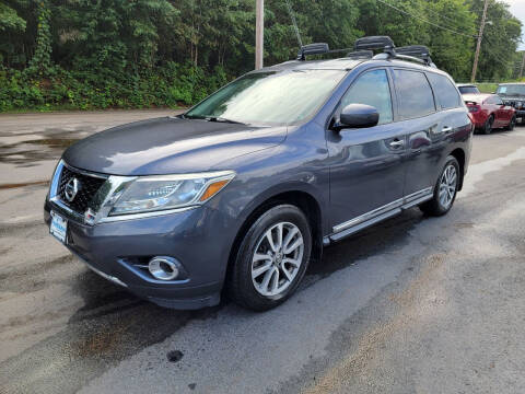 2014 Nissan Pathfinder for sale at GEORGIA AUTO DEALER LLC in Buford GA
