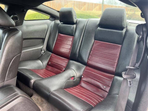 2012 Ford Mustang V6