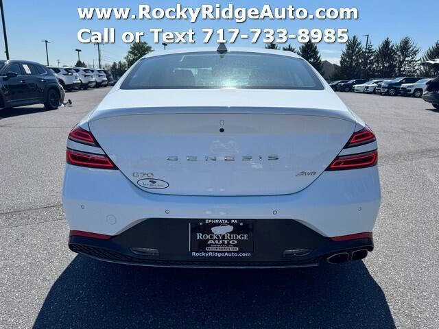 2023 Genesis G70