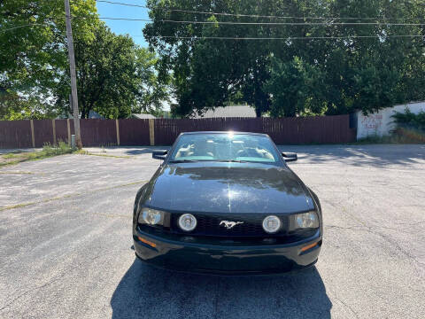 2005 Ford Mustang GT Premium