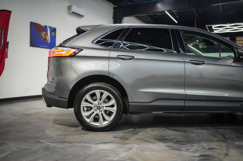 2023 Ford Edge Titanium