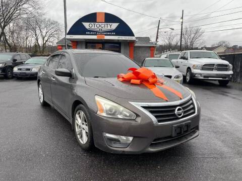 2014 Nissan Altima for sale at OTOCITY in Totowa NJ