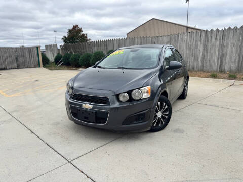 2013 Chevrolet Sonic LS Auto