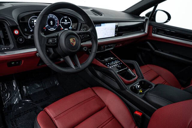 2025 Porsche Cayenne