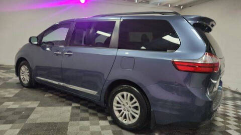 2017 Toyota Sienna