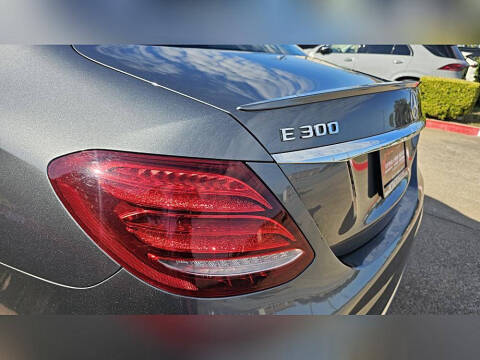 2018 Mercedes-Benz E-Class E 300