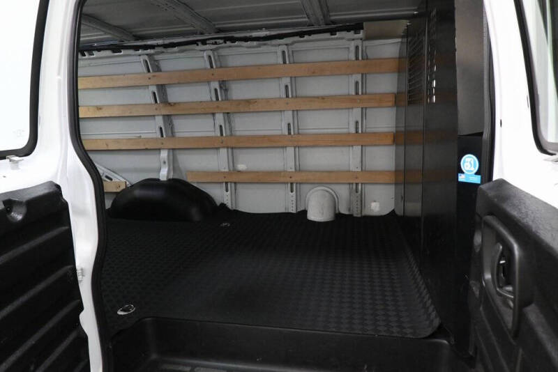 2023 Chevrolet Express 2500