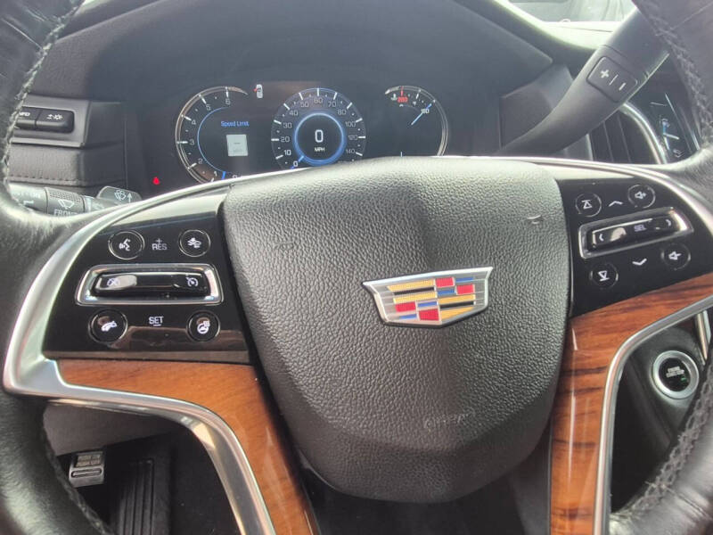 2016 Cadillac Escalade ESV Luxury Collection