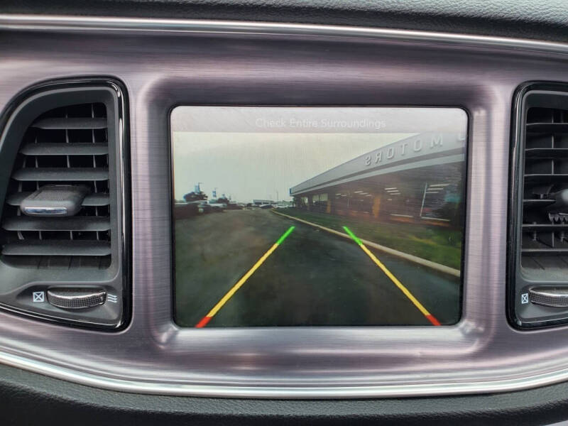 2016 Dodge Challenger 392 HEMI Scat Pack Shaker