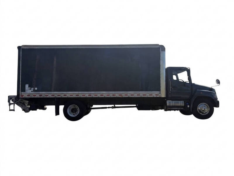 2020 Hino 268A