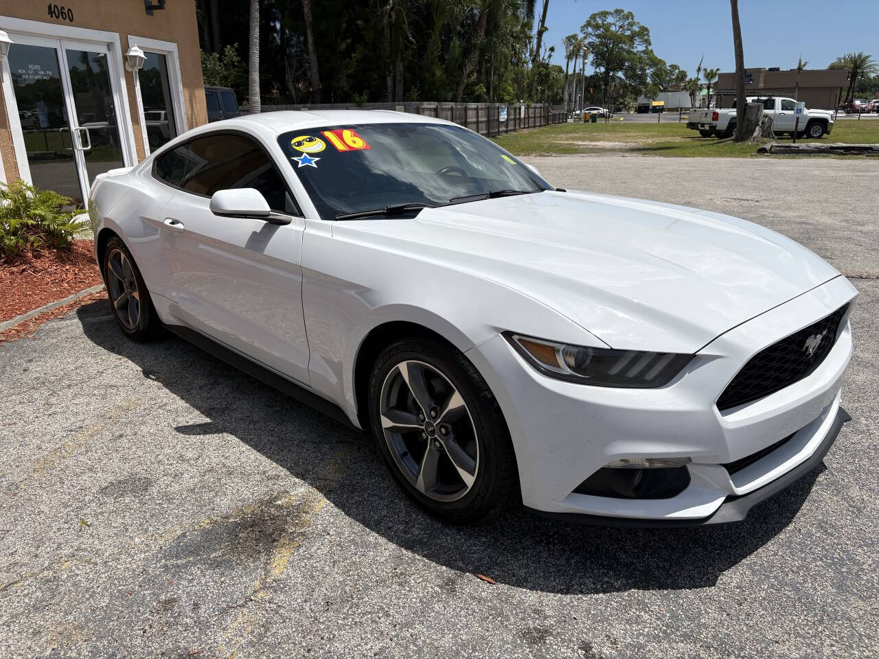 White 2016 Ford Mustang EcoBoost EcoBoost 2dr Fastback 13